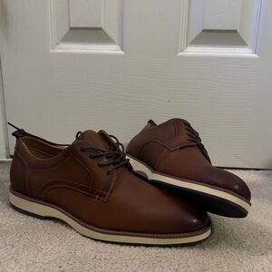 Men's Brown Leather  Steve Madden Dress Shoes